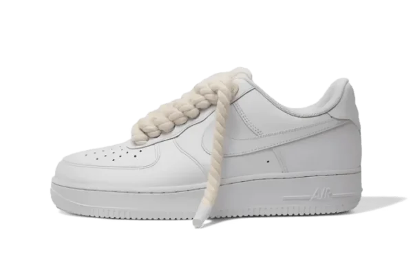 AF1 WHITE – BLACK ROPE LACES