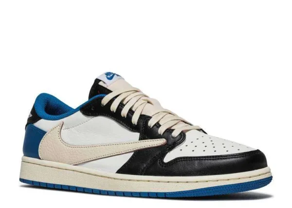 AIR JORDAN 1 LOW TRAVIS SCOTT X FRAGMENT