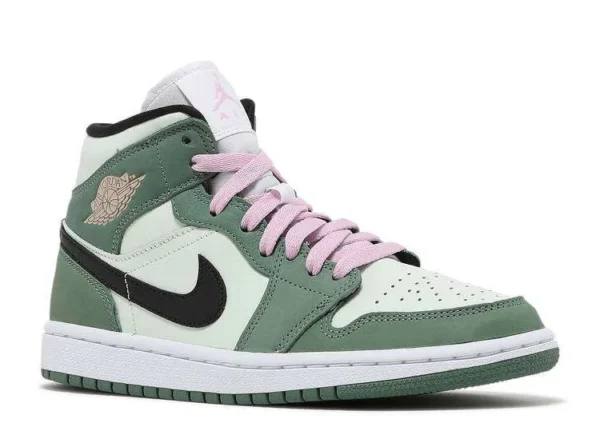 air-jordan-1-mid-dutch-green-1.webp AIR JORDAN 1 MID ‘DUTCH GREEN’