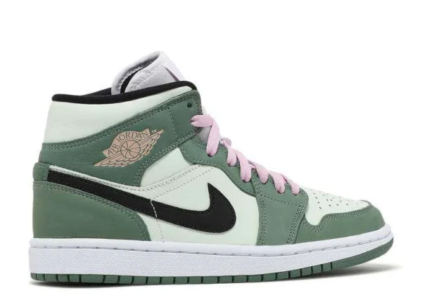 air-jordan-1-mid-dutch-green-2.webp AIR JORDAN 1 MID ‘DUTCH GREEN’