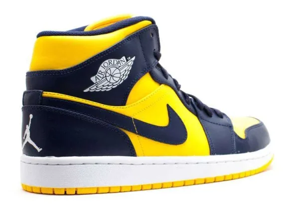 AIR JORDAN 1 MID ‘MICHIGAN’