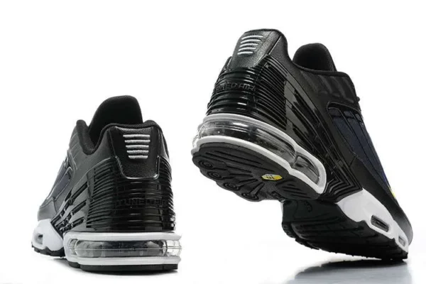 AIR MAX PLUS TN 3 ‘HALF BLUE BLACK’