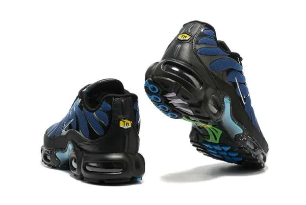 AIR MAX PLUS TN ‘BLACK UNIVERSITY BLUE’
