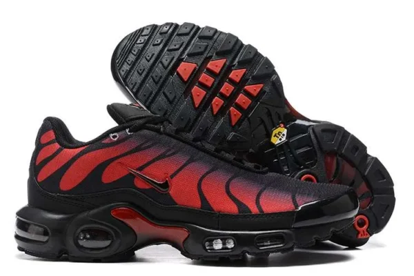 AIR MAX PLUS TN ‘BRED REFLECTIVE’