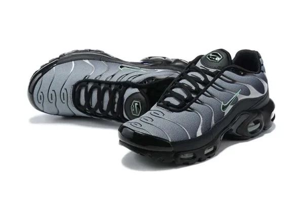 air-max-plus-tn-oceania-1.webp AIR MAX PLUS TN ‘OCEANIA’