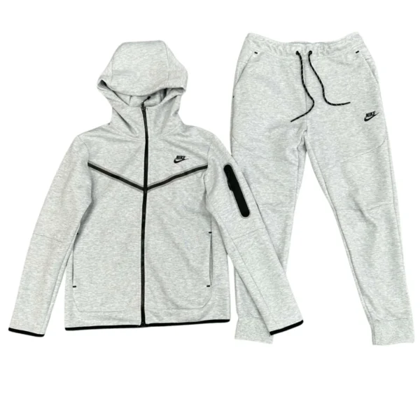 Conjunto NIKE TECH Fleece «Gris» Algodón Real