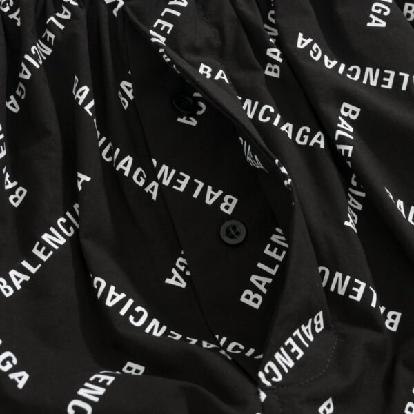 drfgdg-3.jpg BLNCG Shorts Allover Logo Print