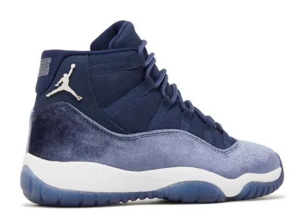 JORDAN RETRO 11 ‘MIDNIGHT NAVY VELVET’