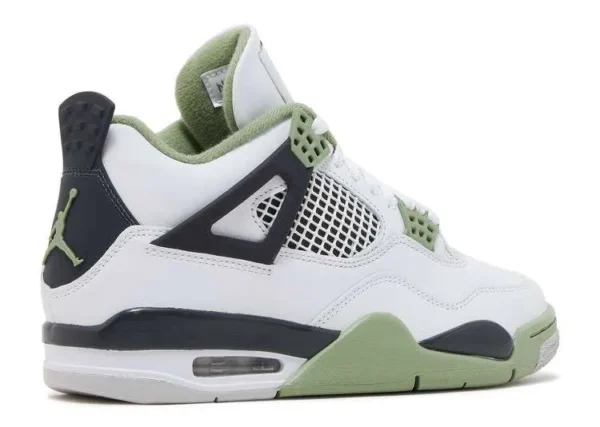 JORDAN RETRO 4 ‘SEAFOAM’