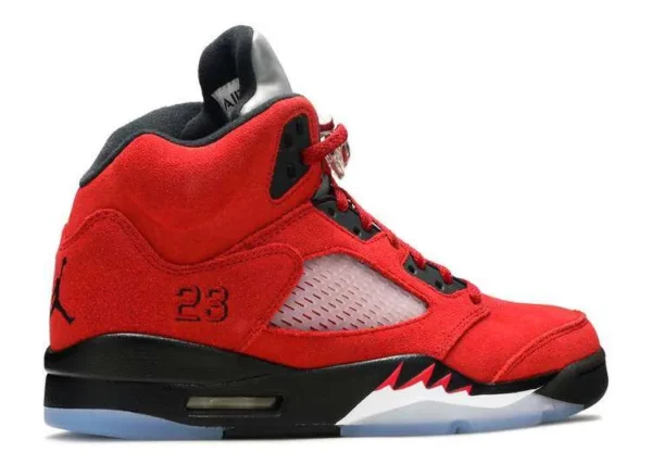 JORDAN RETRO 5 ‘RAGING BULL’