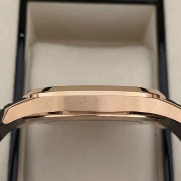 PP Aquanaut Black Dial