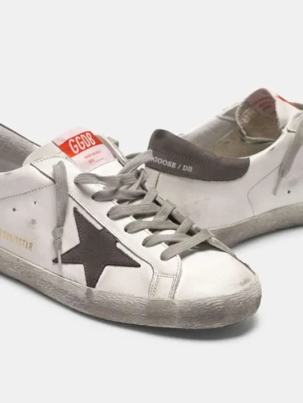 sneakers-golden-259.webp SNEAKERS GOLDEN