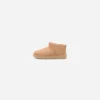 UGG – Classic Ultra Mini Boot Sand