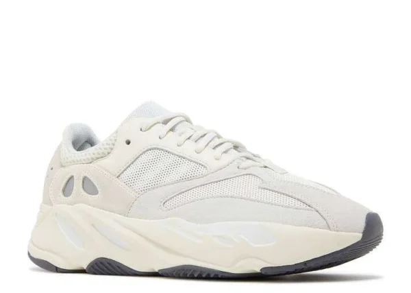 YEEZY BOOST 700 ‘ANALOG’